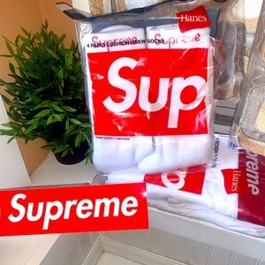Supreme Crew Socks